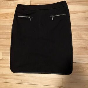 Stylish Olsen Black Faux-Leather Trim Pencil Skirt - Like New